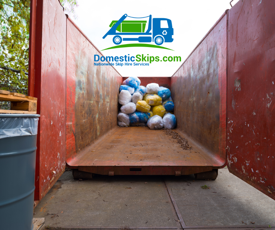40 yard roll on roll off skip delivery in the UK, click here and book a 40 yard roro skip onlin